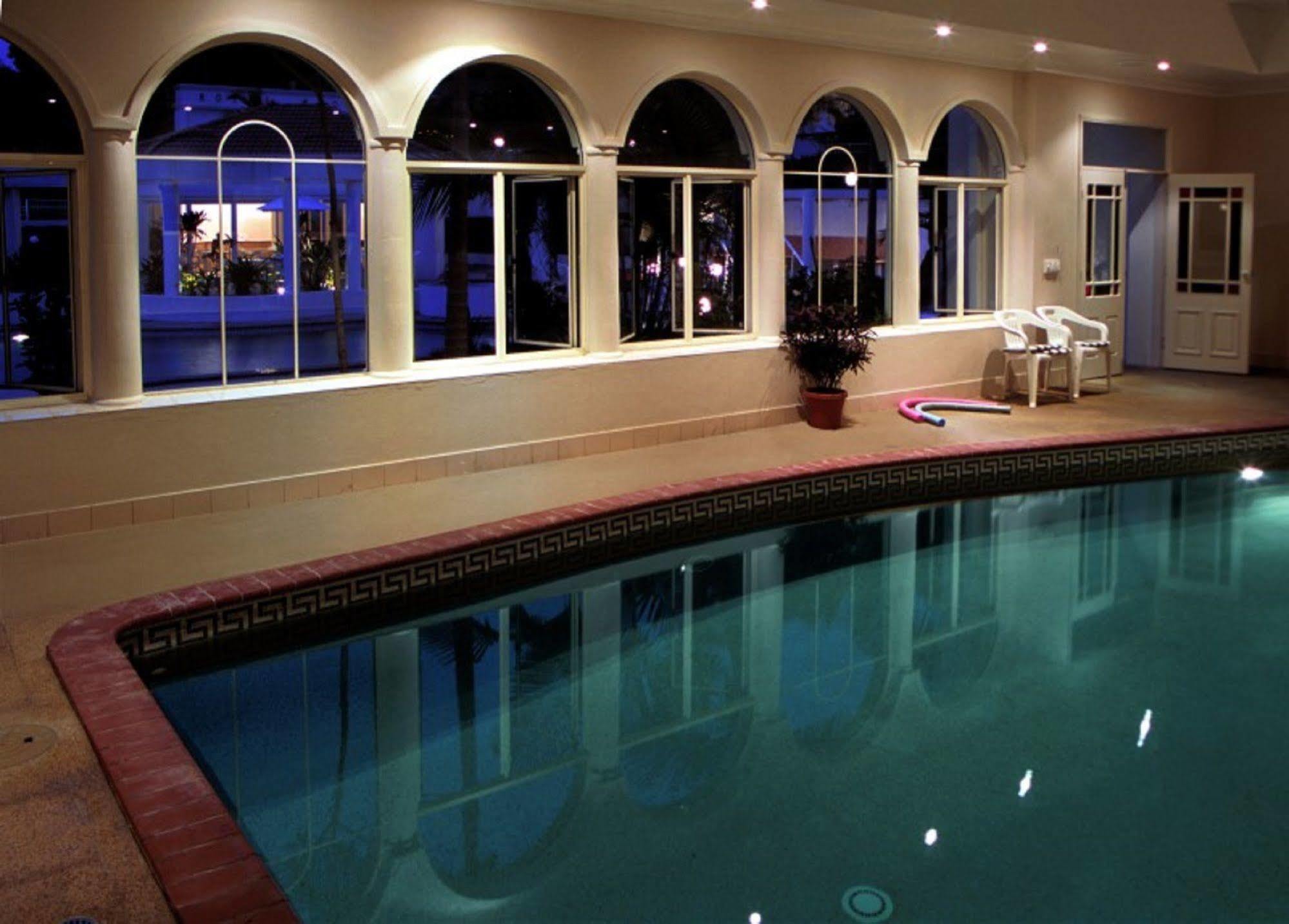 Royal Woods Resort Gold Coast Exterior photo